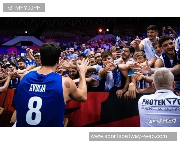 拓媒分析西部球队竞争激烈开拓者有望以25概率冲击前六名